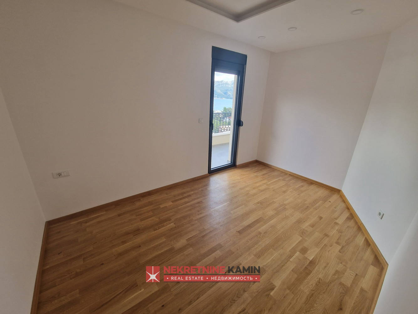 Квартира, 1109 м², 363 000$ — FAKTOR